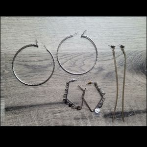 Bundle of 3 pairs of earings